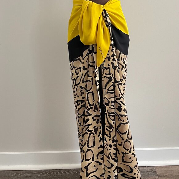 New Gucci Oversize Shawl Leopard Print Silk Yellow Wrap Scarf - Picture 7 of 16
